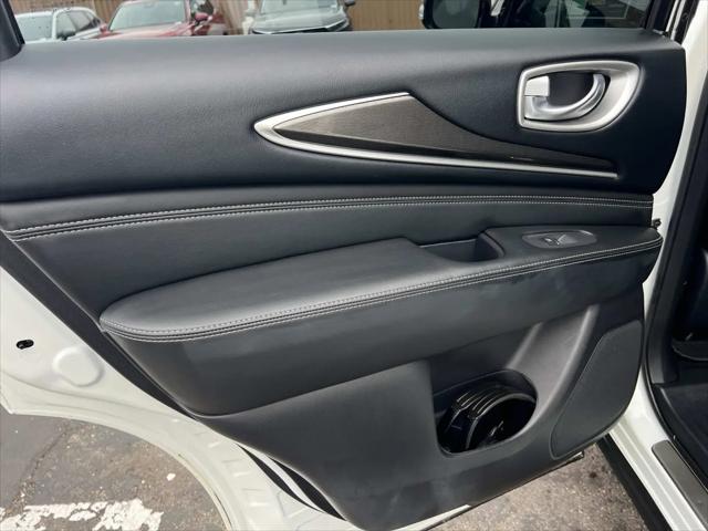 2019 INFINITI QX60 LUXE