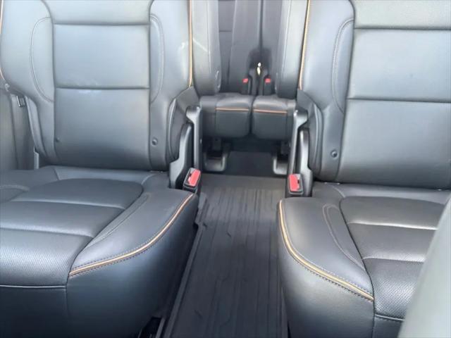 2023 GMC Acadia AWD AT4