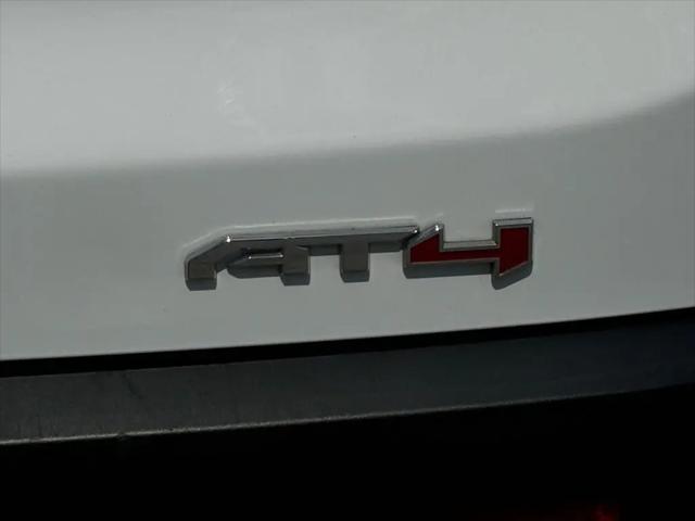 2023 GMC Acadia AWD AT4