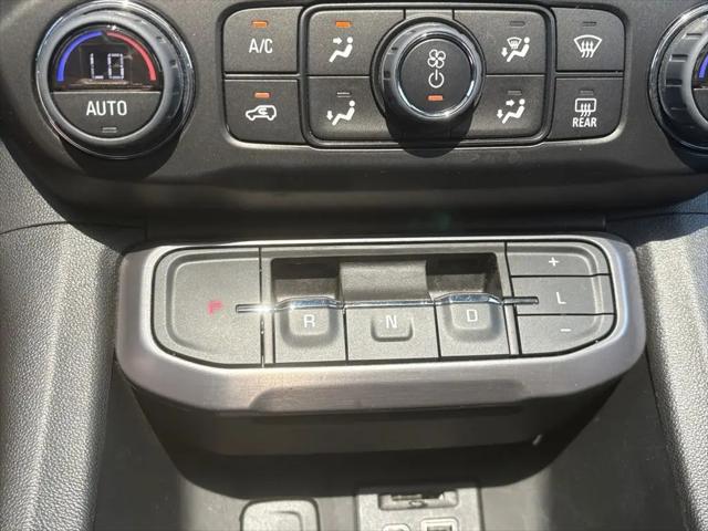 2023 GMC Acadia AWD AT4