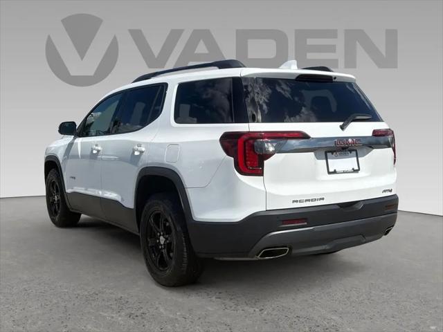 2023 GMC Acadia AWD AT4
