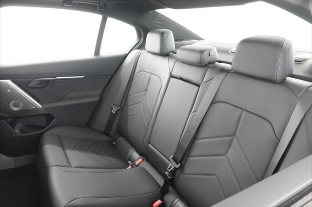 2027 BMW 5 Series 550e xDrive