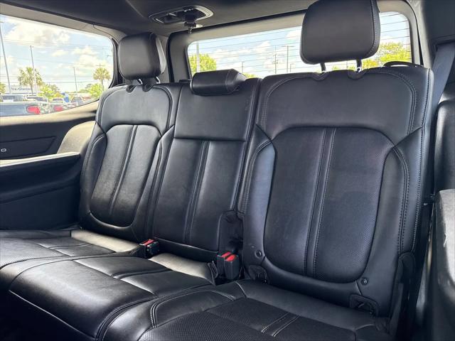 2023 Jeep Wagoneer Series III 4x2