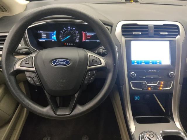 2020 Ford Fusion SE