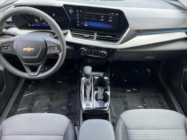 2025 Chevrolet Trax FWD LT