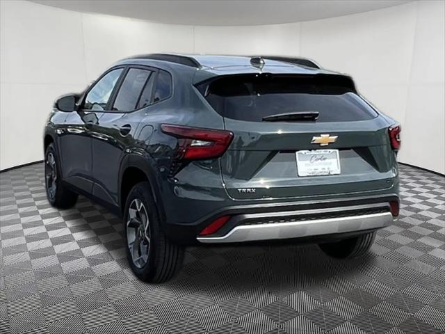 2025 Chevrolet Trax FWD LT