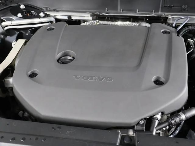2024 Volvo XC90 B6 Plus Bright Theme 7-Seater