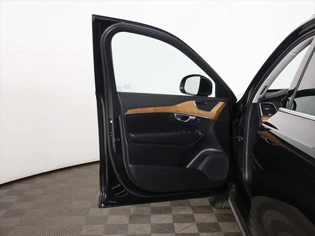 2024 Volvo XC90 B6 Plus Bright Theme 7-Seater