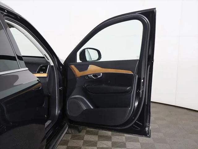 2024 Volvo XC90 B6 Plus Bright Theme 7-Seater