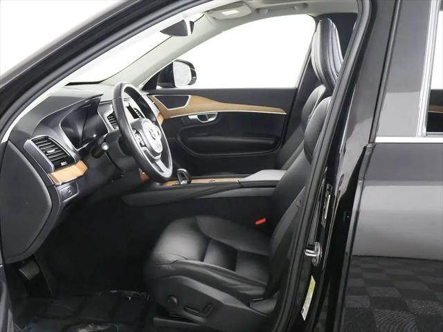 2024 Volvo XC90 B6 Plus Bright Theme 7-Seater