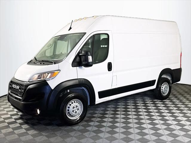 2025 Ram ProMaster 2500 Cargo Van Tradesman High Roof 136" WB w/Pass Seat