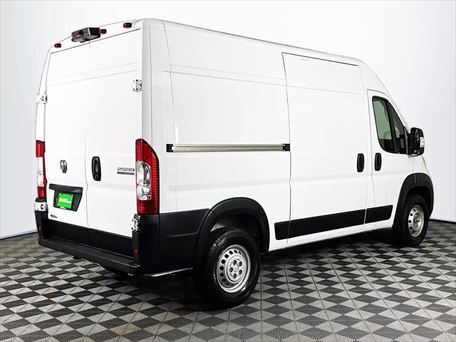2025 Ram ProMaster 2500 Cargo Van Tradesman High Roof 136" WB w/Pass Seat