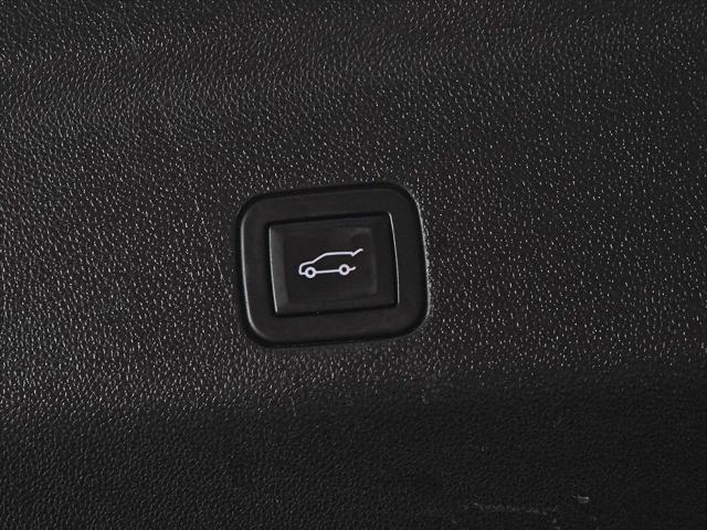2023 GMC Yukon 4WD AT4