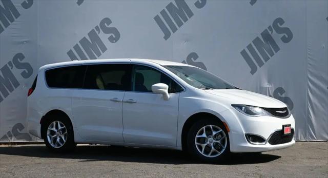 2020 Chrysler Pacifica Touring
