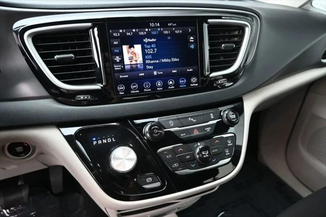 2020 Chrysler Pacifica Touring