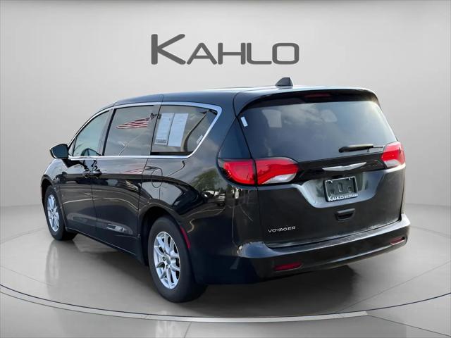 2022 Chrysler Voyager LX