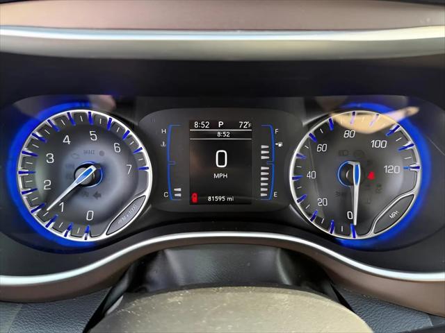 2022 Chrysler Voyager LX