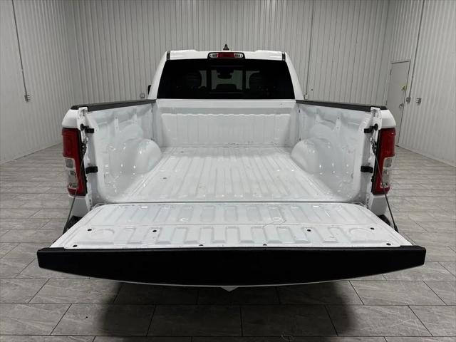 2022 Ram 1500 Lone Star Quad Cab 4x4 6'4" Box