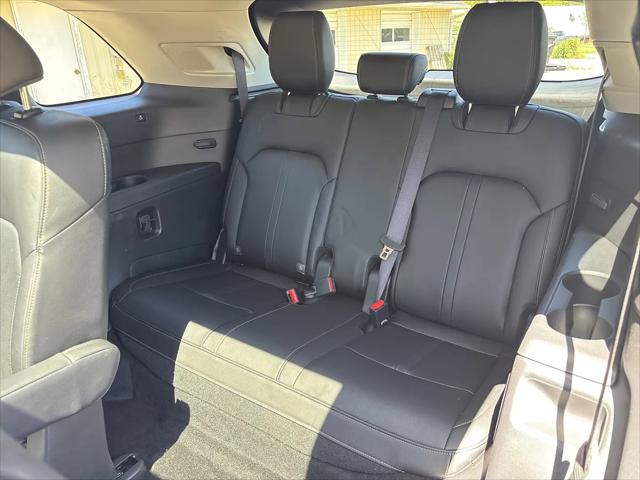2024 Mazda X-90 Premium