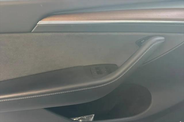 2024 Tesla Model Y Long Range Single Motor Rear-Wheel Drive