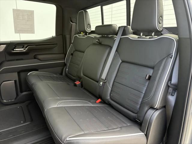 2025 GMC Sierra 1500 4WD Crew Cab Short Box AT4X