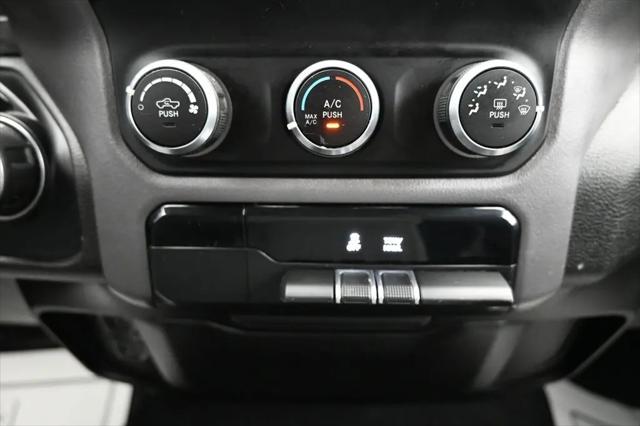 2019 Ram 1500 Big Horn/Lone Star Crew Cab 4x4 5'7" Box