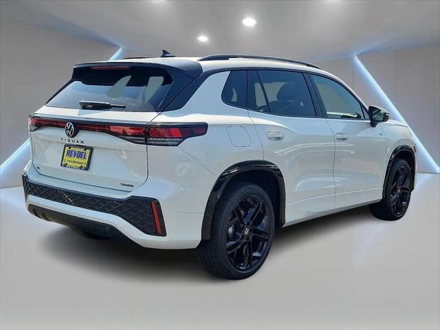 2026 Volkswagen Tiguan SE R-Line Black