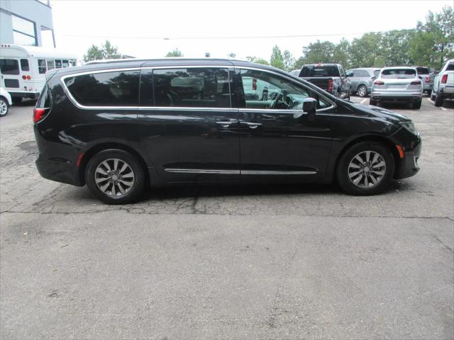 2019 Chrysler Pacifica Touring L Plus