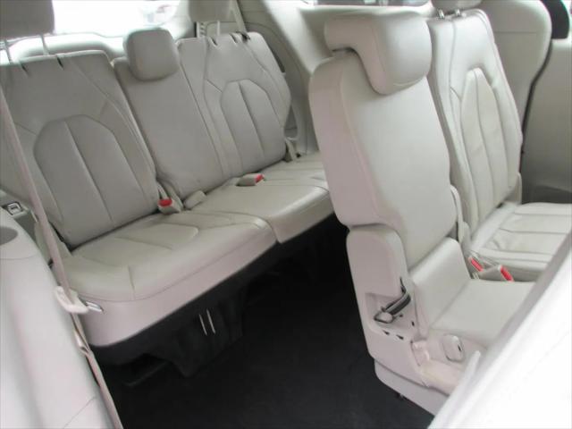 2019 Chrysler Pacifica Touring L Plus