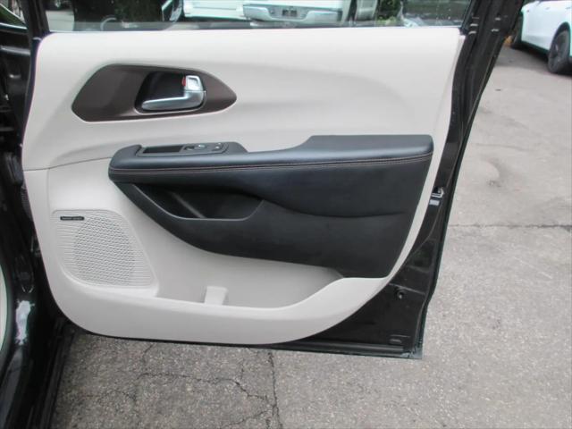 2019 Chrysler Pacifica Touring L Plus