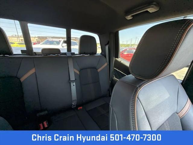 2024 GMC Canyon 4WD AT4