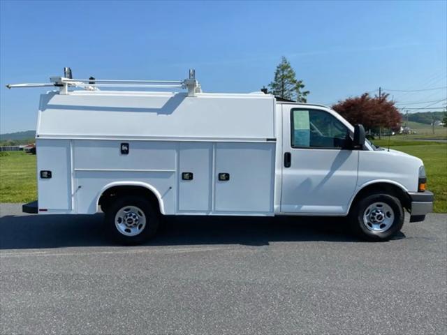 2021 GMC Savana Cutaway Work Van
