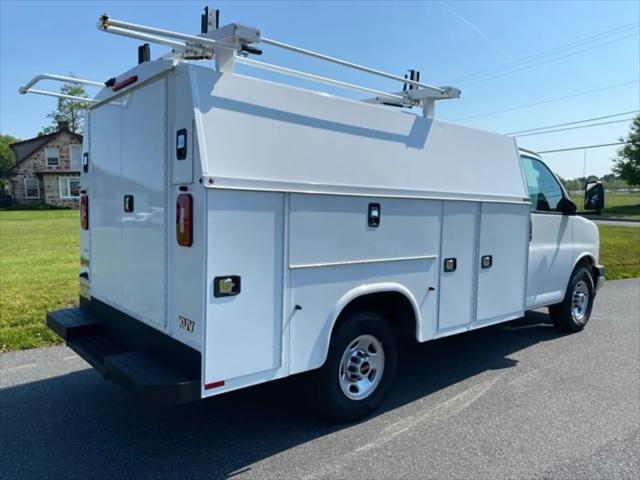 2021 GMC Savana Cutaway Work Van