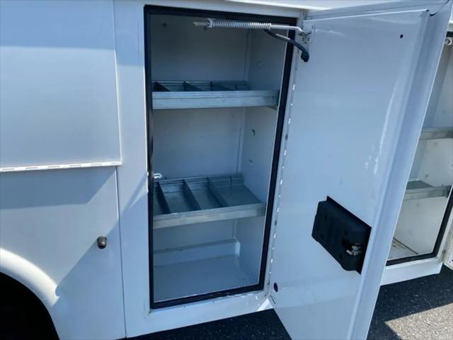 2021 GMC Savana Cutaway Work Van