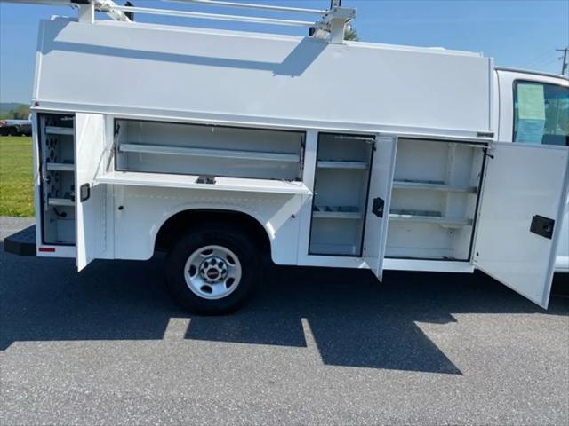 2021 GMC Savana Cutaway Work Van