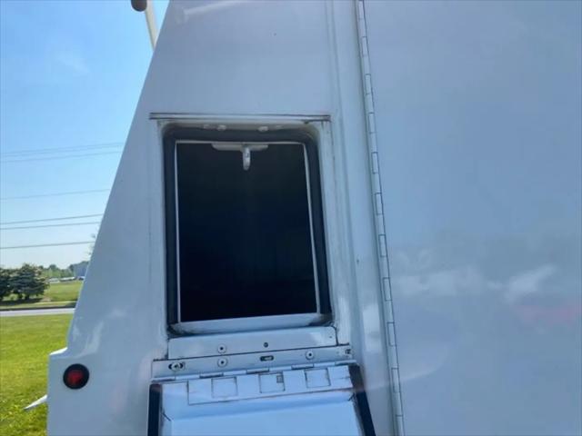 2021 GMC Savana Cutaway Work Van