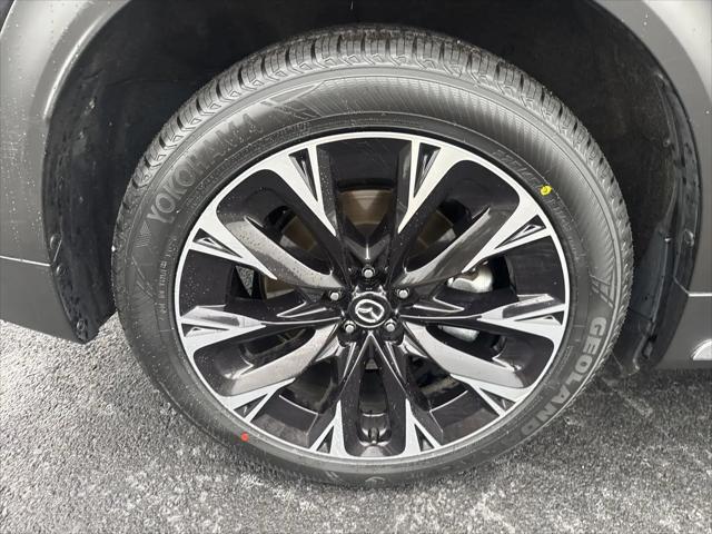 2025 Mazda X-90 Premium Plus Package