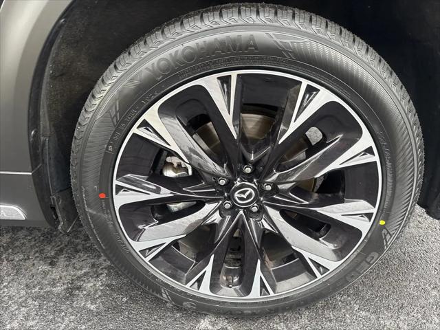 2025 Mazda X-90 Premium Plus Package