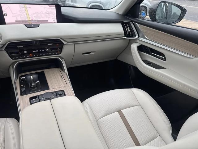 2025 Mazda X-90 Premium Plus Package