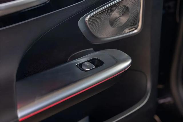 2023 Mercedes-Benz C-CLASS C 300 4MATIC Sedan