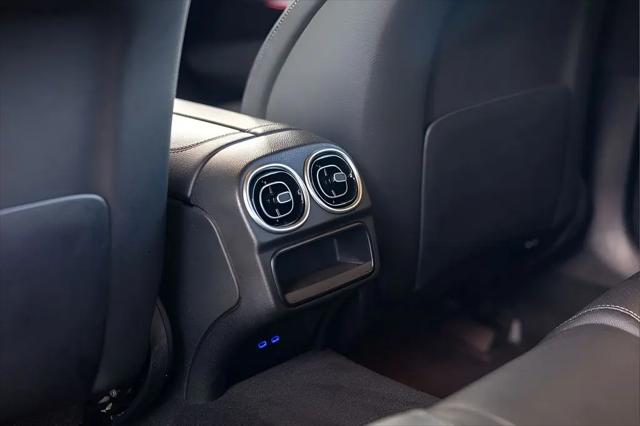 2023 Mercedes-Benz C-CLASS C 300 4MATIC Sedan