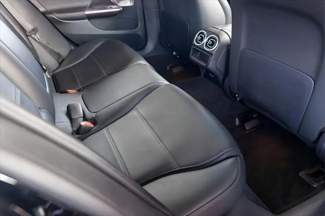 2023 Mercedes-Benz C-CLASS C 300 4MATIC Sedan