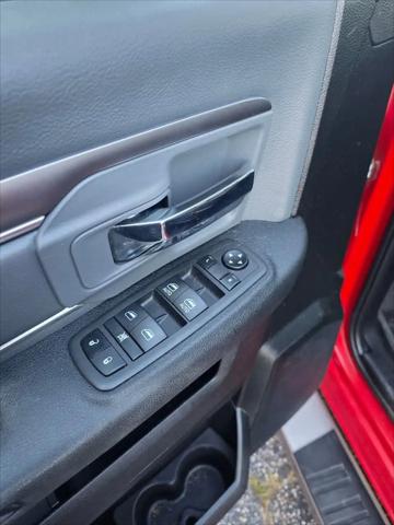 2023 Ram 1500 Classic SLT Crew Cab 4x4 5'7" Box