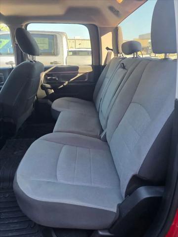 2023 Ram 1500 Classic SLT Crew Cab 4x4 5'7" Box