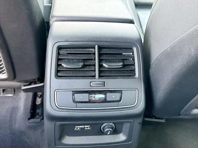 2024 Audi A4 Premium Plus 45 TFSI S line quattro S tronic