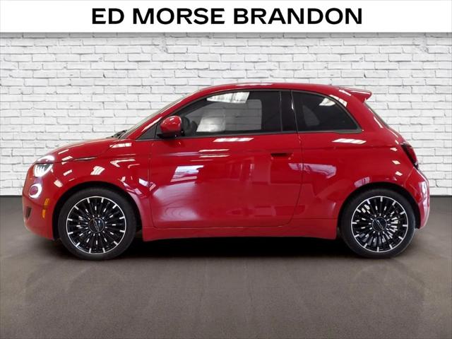 2024 Fiat 500e INSPI(RED) FWD