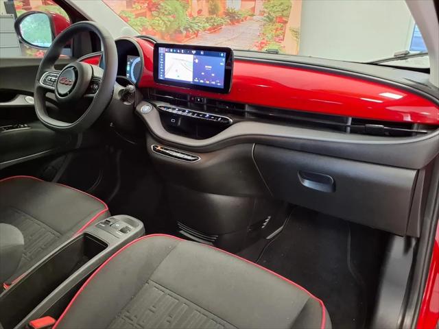 2024 Fiat 500e INSPI(RED) FWD