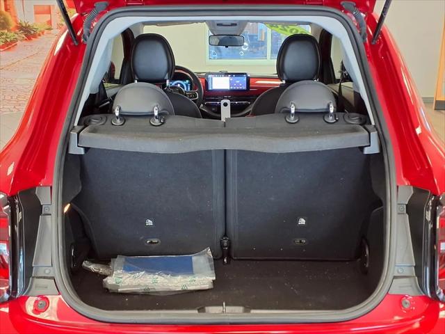 2024 Fiat 500e INSPI(RED) FWD
