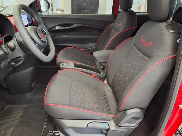 2024 Fiat 500e INSPI(RED) FWD