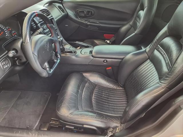 2004 Chevrolet Corvette Base